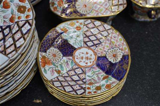 An English ironstone Japan pattern dinner service, c.1815-20 Large tureens 33cm wide